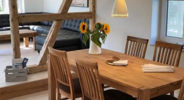 Luxus Ferienhaus - Kleine Rosenvilla, Book Hotel Hotels in Sassnitz with a Pool, Swimming Pool