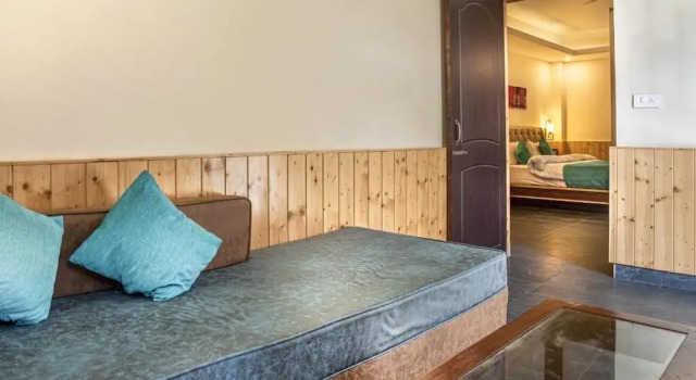 Номер Standard с балконом Echor Himalayan Heights Luxe Resort & Spa, Manali