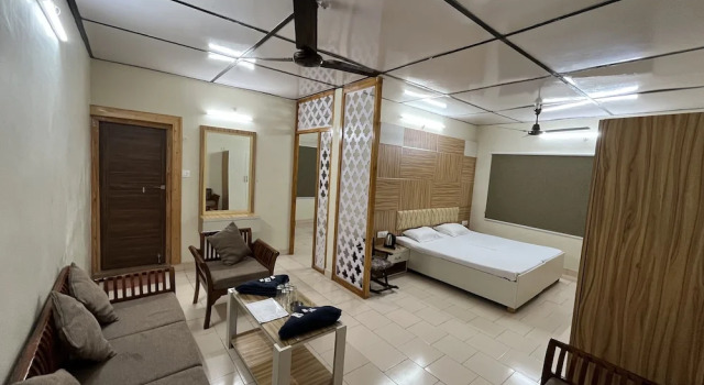 Люкс Superior Pops Hotel & Restaurant
