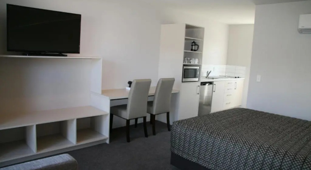 Студия Oxford Village Motels