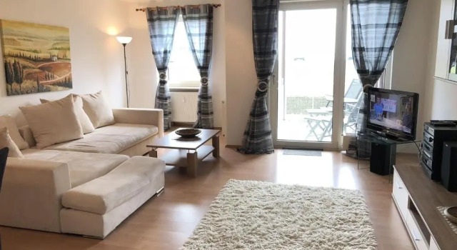 Apartment 10