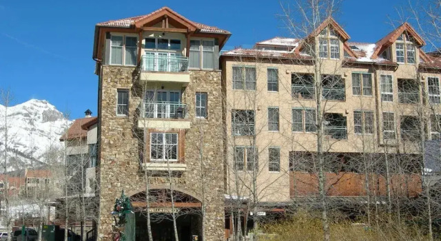 Palmyra 4G by Avantstay Close to the Slopes & Town!, Забронировать Отель Теллурайд Telluride Ski, рядом с Лыжный подъемник San Sophia
