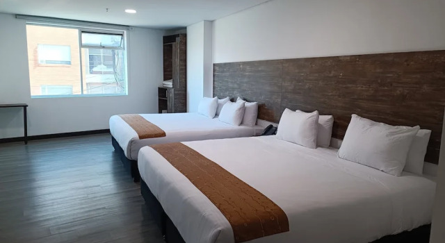 Трёхместный номер Business HOTEL AMERICAN VISA CORPORATE