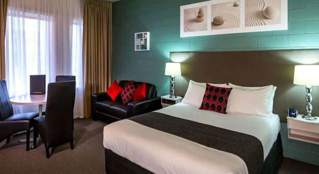 Comfort Inn & Suites King Avenue, Buchen Sie Hotel Hotels in Gippsland mit Pool, Schwimmbad