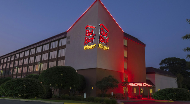 Red Roof Inn Boston-Woburn, Varaa Hotelli Hotellit New England uima-altaalla, Uima-allas