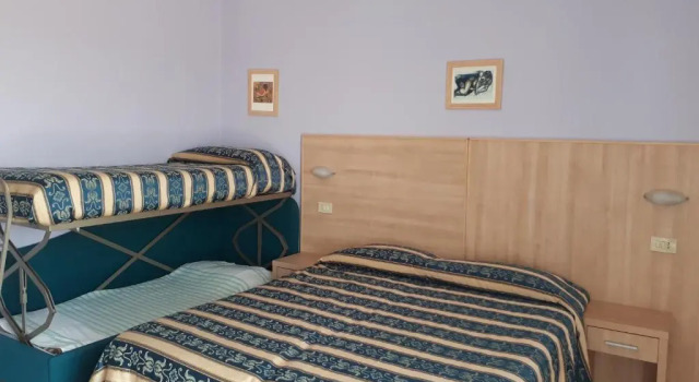 Четырёхместный номер Standard с балконом Bahamas Residence & Spa