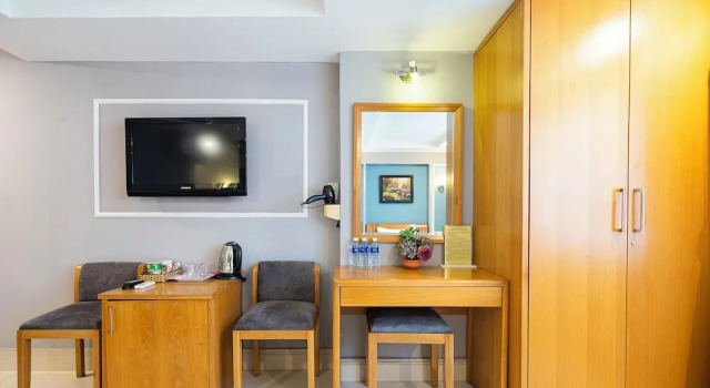 Люкс Luxury с красивым видом из окна Lucky Star Hotel 146 Nguyen Trai
