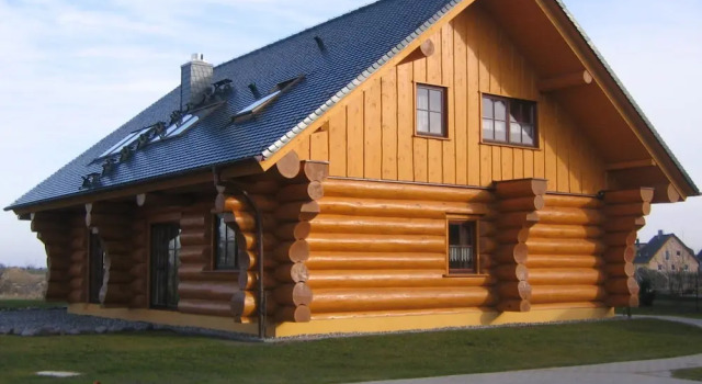 Quaint Holiday Home in Kropelin with Balcony