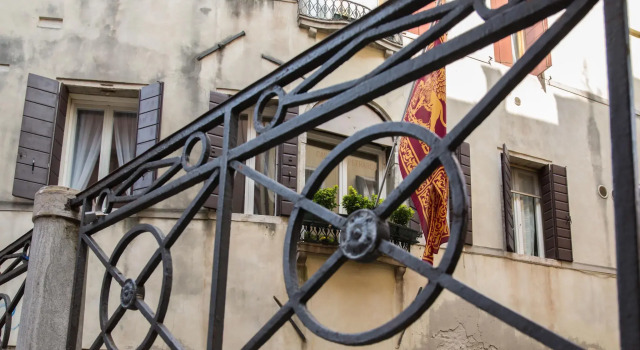 Hotel Casa Petrarca, Забронировать Отель Отели Венеции с завтраком, рядом с Церковь Святого Георгия Великого, Завтраки
