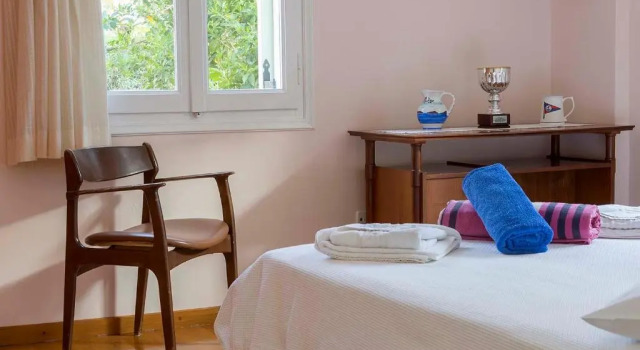 Yellow House Ithaca, Забронировать Отель Отели периферии Ионических островов с парковкой, Парковка