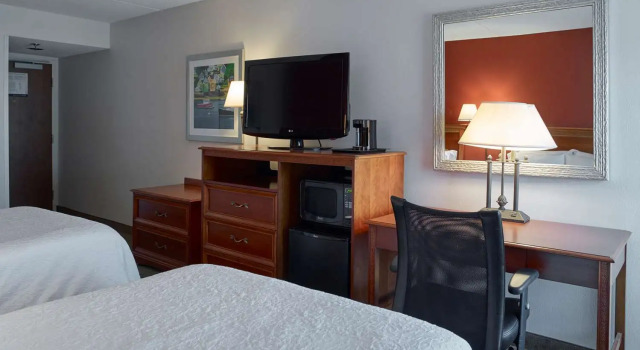 Четырёхместный номер Standard Hampton Inn Portland Airport