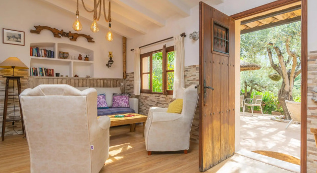 Ses Begudes, Book Villa  