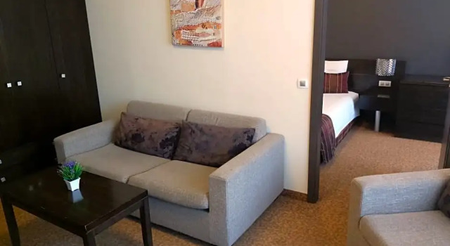 Полулюкс Hotel Regnum Residence