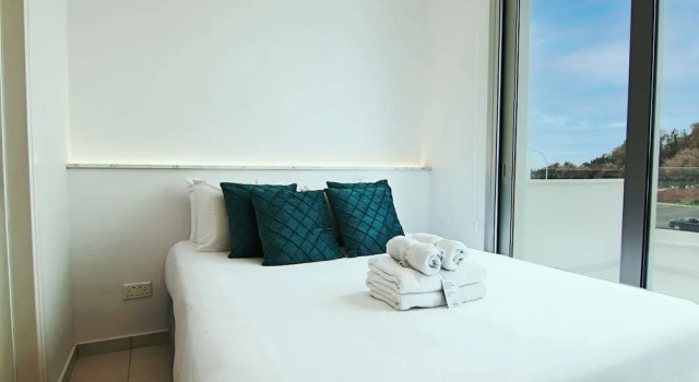 Апартаменты Deluxe Phaedrus Living: Seaside Deluxe Flat Harbour 106