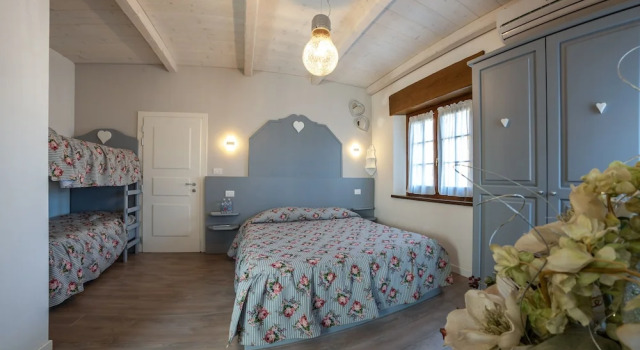 Четырёхместный семейный номер Standard Locanda Zita