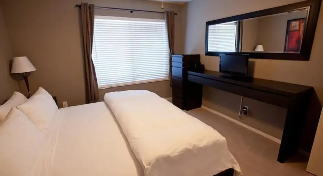 Hangout By Signature Vacation Rentals, Забронировать Апартаменты/квартира Отели Скотсдейл с парковкой, Парковка