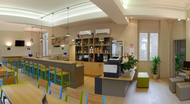 Pop Hostel, Забронировать Отель Отели Авиньона с парковкой, рядом с Филипп Ле Бел Тауэр, Парковка