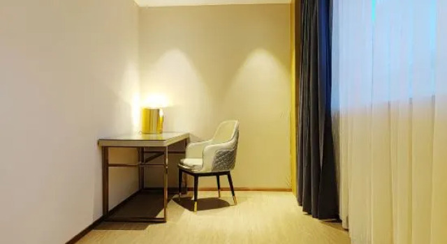 Люкс Standard Lavande Hotel (Meizhou Jiangnan Hongdu)