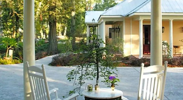 Двухместный номер Standard с балконом The Inn at Houmas House Estate