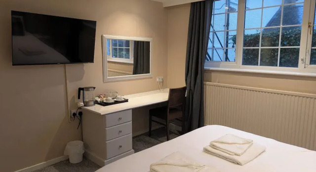 Номер Comfort Northop Hall Hotel