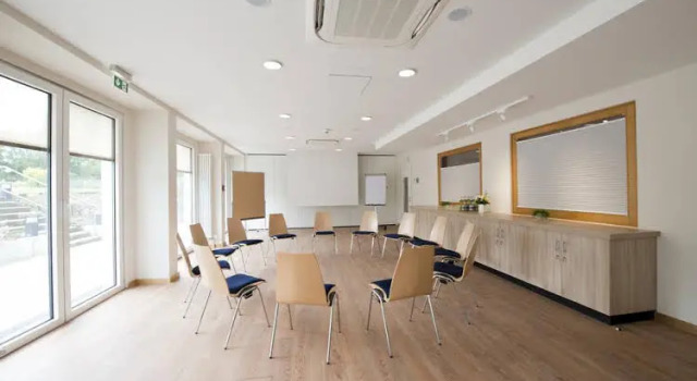 Hotel Der Akademie Heinrich Pesch Haus