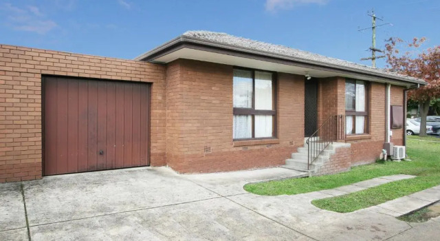 Rent Melbourne, Book Hotel Box Hill Melbourne