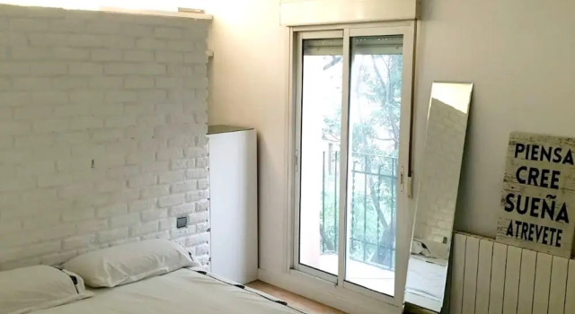 Apartment With one Bedroom in Zaragoza, With Wonderful City View, Balcony and Wifi, Забронировать Апартаменты/квартира Отели Сарагосы с парковкой, рядом с Парафия Сан-Мигель-де-лос-Наваррос, Парковка