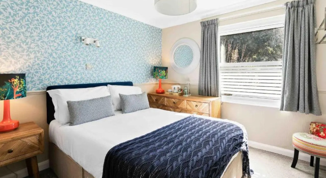 Ekonomi çift kişilik oda Torcroft Hotel