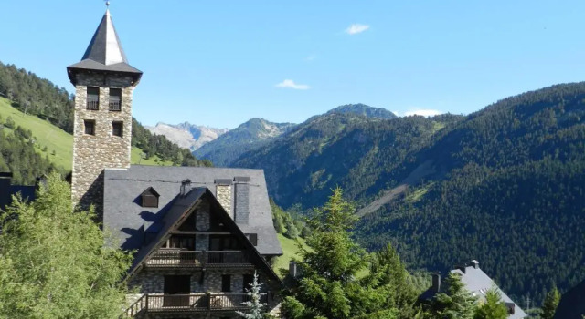 Апартаменты Esquiros by FeelFree Rentals