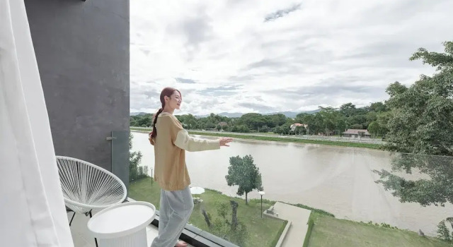 Двухместный номер Superior с балконом и с видом на реку The Grandiose Hotel Chiang Rai เดอะแกรนด์ดิโอสเชียงราย