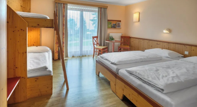 Четырёхместный номер Standard JUFA Hotel Gitschtal
