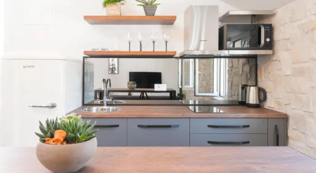 Апартаменты Deluxe Kalavanda Apartment
