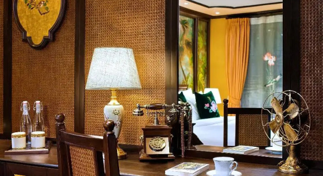 Люкс с балконом и с видом на море Indochine Premium Halong Bay