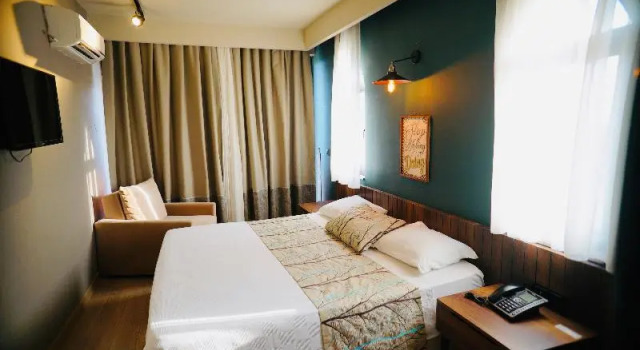 Двухместный номер Standard с балконом и с видом на сад Nebilux Hotel