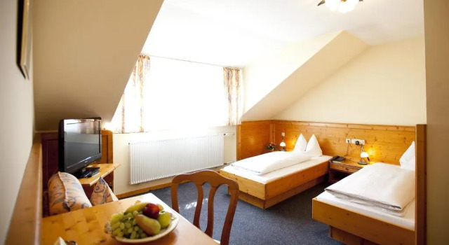 Двухместный номер Standard Hotel Schäfflerwirt