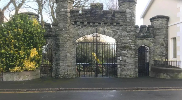 Ravenscliffe Lodge, Забронировать Отель Отели Дуглас 3 звезды, рядом с Gaiety Theatre, 3*