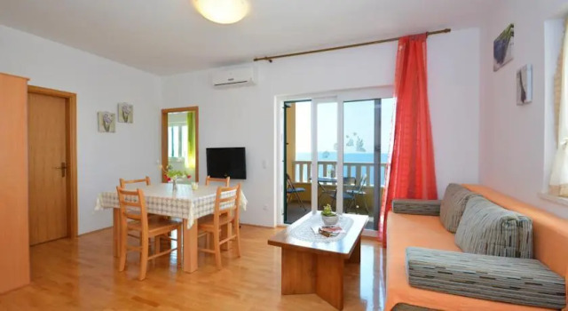 Apartments Punta Milna, Prenota Appartamento Città di Lesina 