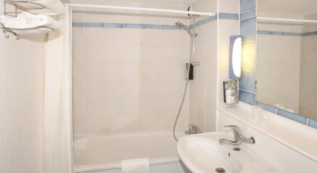 Двухместный номер Standard Hôtel Inn Design La Rochelle