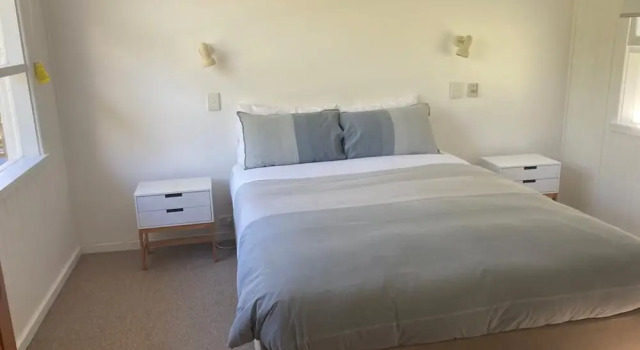 Трёхместный коттедж с балконом Gipsy Point Lodge