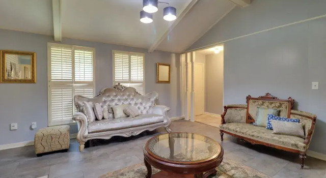5 Mi to Bellhaven: Spacious Getaway in Jackson, Забронировать Дом для отпуска Коттеджи Джэксон, Коттедж