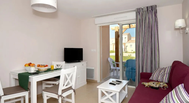 Résidence Odalys Le Mas des Alpilles, Book Hotel Hoteller i Paradou med pool, Swimmingpool