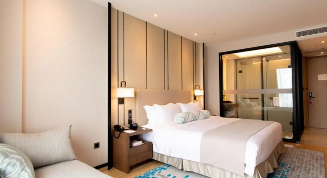 Номер Executive Ramada Plaza Wyndham Wenzhou Cangnan