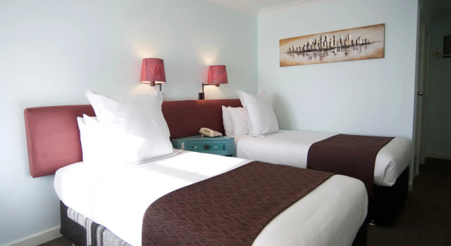Номер Standard SureStay Hotel by Best Western The Clarence on Melville