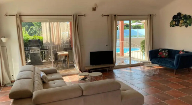 Villas CALA CORSA 4 Chambres - CALA ROSSA Porto-Vecchio - Villa entièrement climatisée à 5 minutes à pied de la plage Cala Rossa, Rezervasyon Villa Lecci Korsika