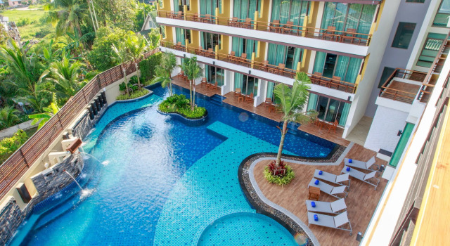 Aqua Resort Phuket - Near Beach and Chalong Pier