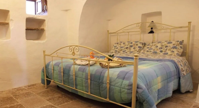 Masseria Trulli Sull'Aia, Book Hotel Hoteller i Cisternino med parkering, Parkering