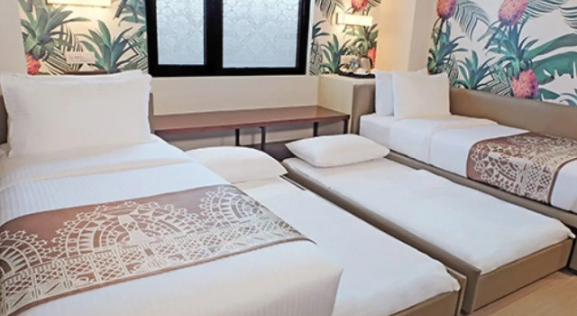 Семейный номер Standard Mella Hotel Manila near NAIA Airport