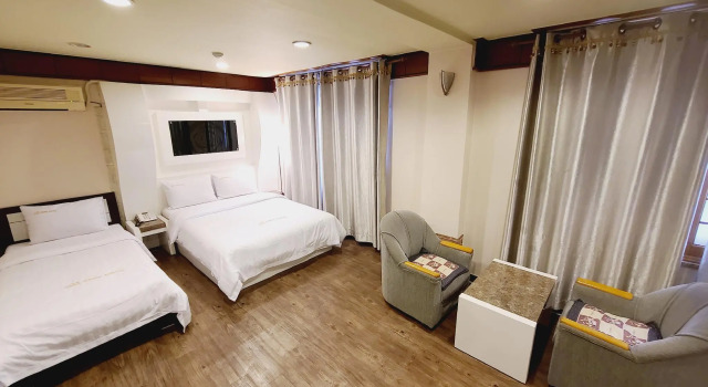 Двухместный номер Deluxe Goodstay Andong Park Hotel