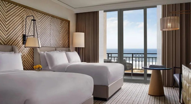 Четырёхместный номер Standard с балконом и с видом на океан The Ritz-Carlton, Amelia Island
