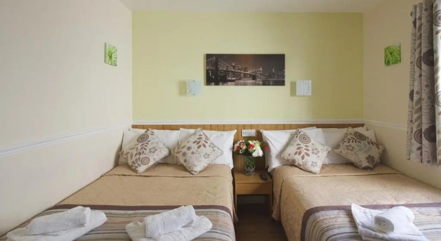 Семейный номер Standard Linden House Hotel
